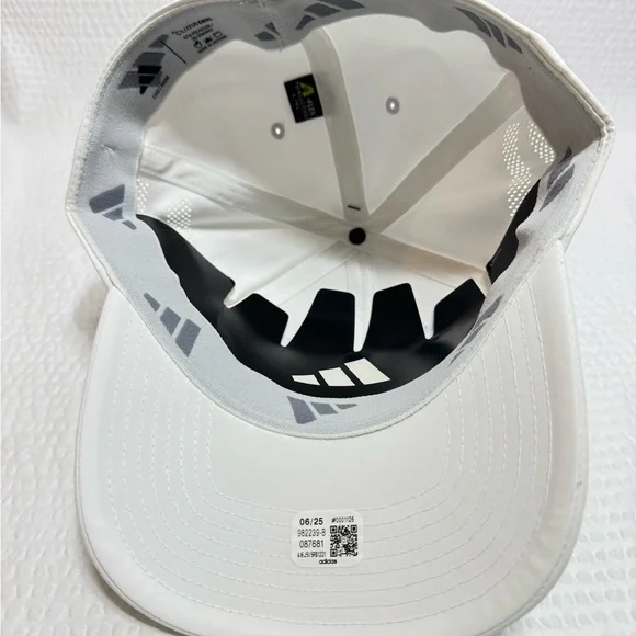 Adidas White and Black Men's Cap - Picture 4 of 7
